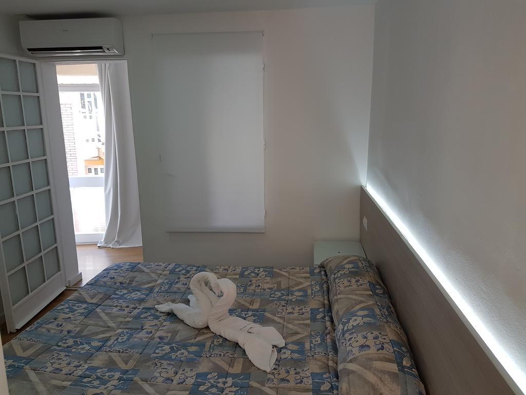 Hostal Montsant Salou Extérieur photo
