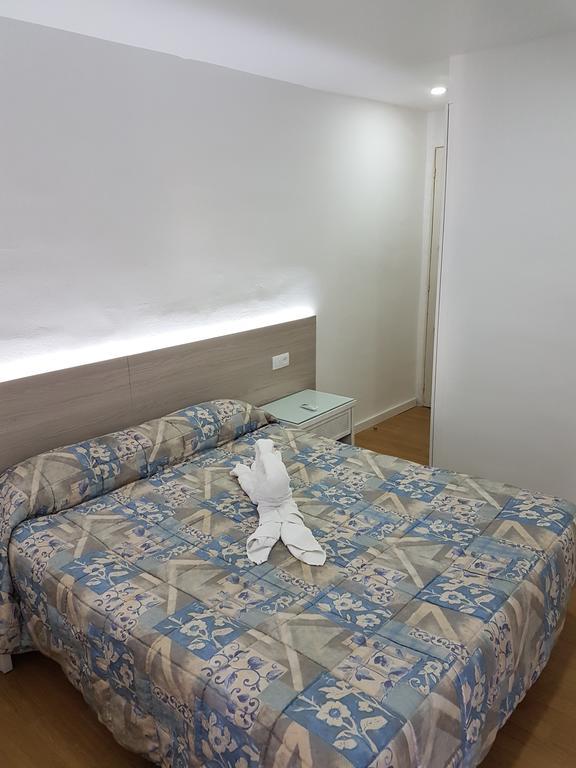 Hostal Montsant Salou Extérieur photo