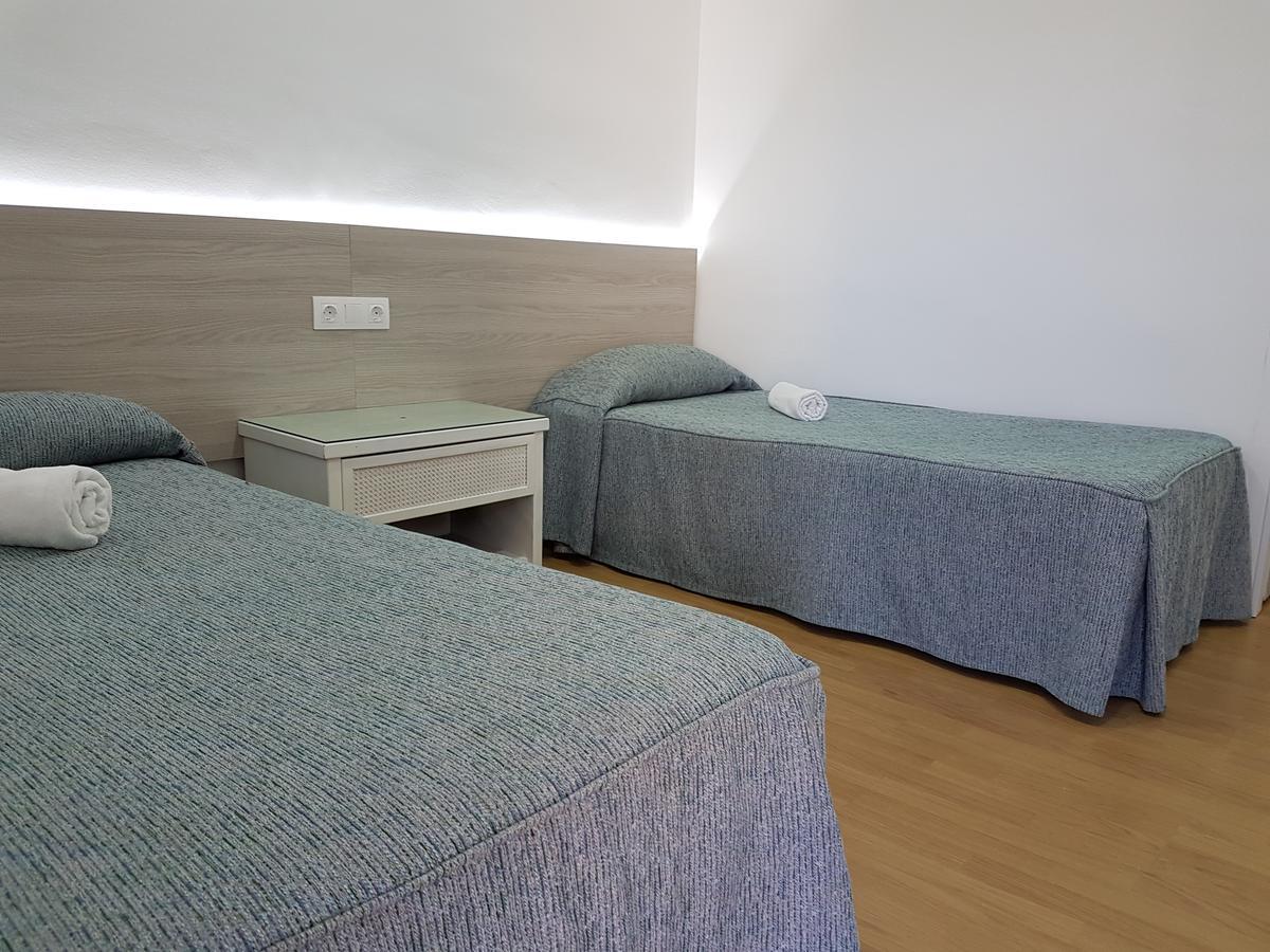 Hostal Montsant Salou Extérieur photo