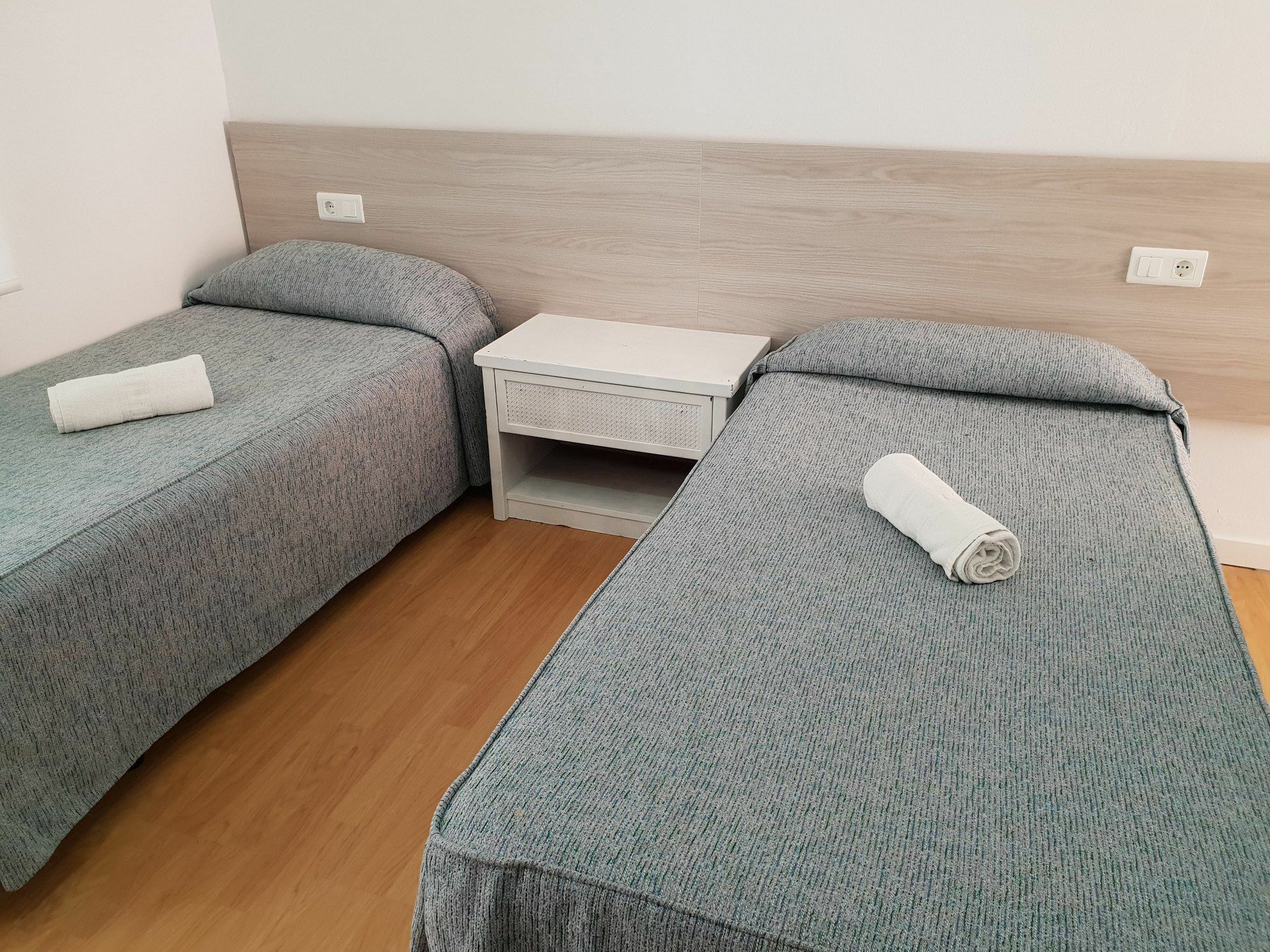 Hostal Montsant Salou Extérieur photo