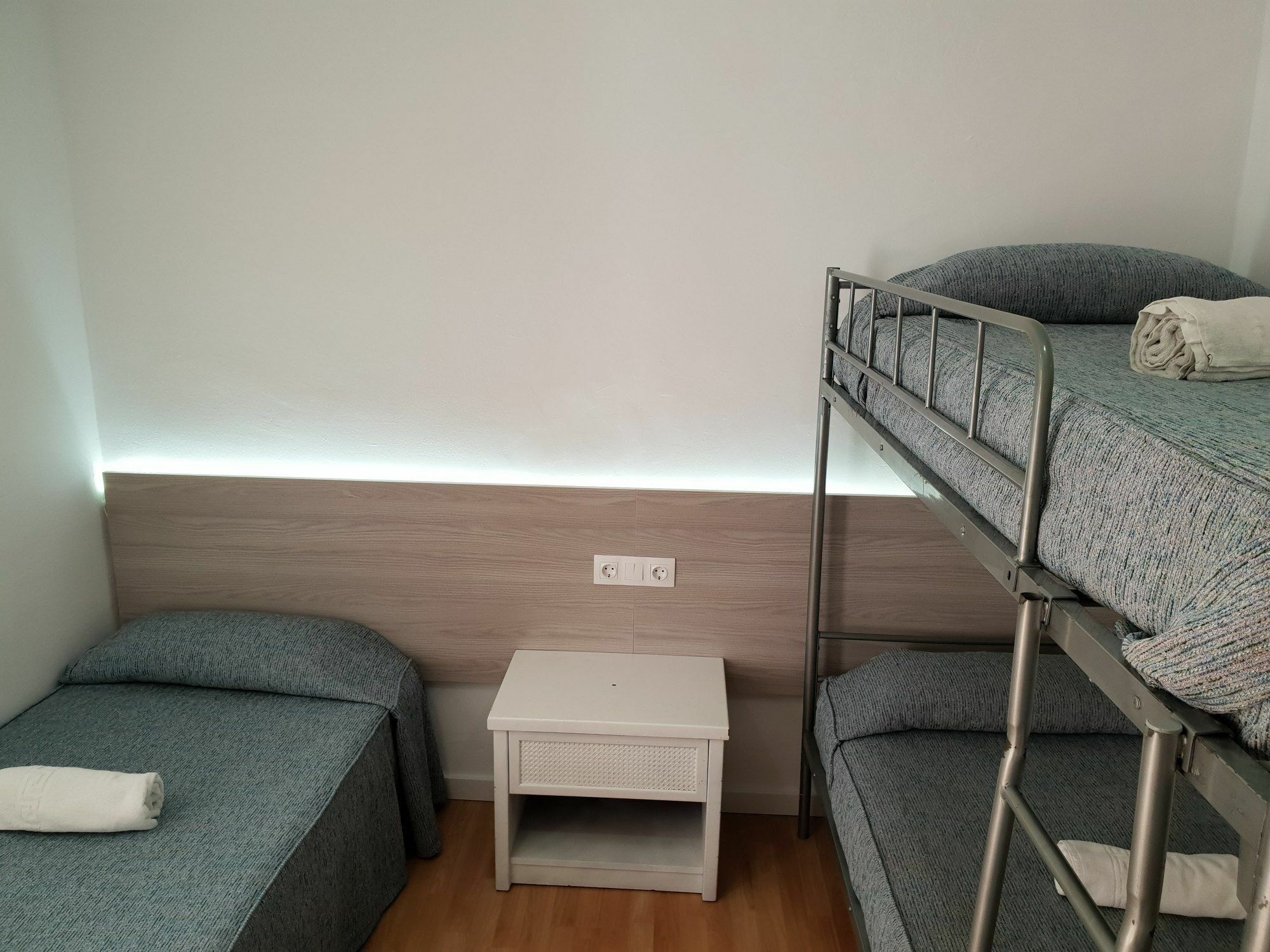 Hostal Montsant Salou Extérieur photo